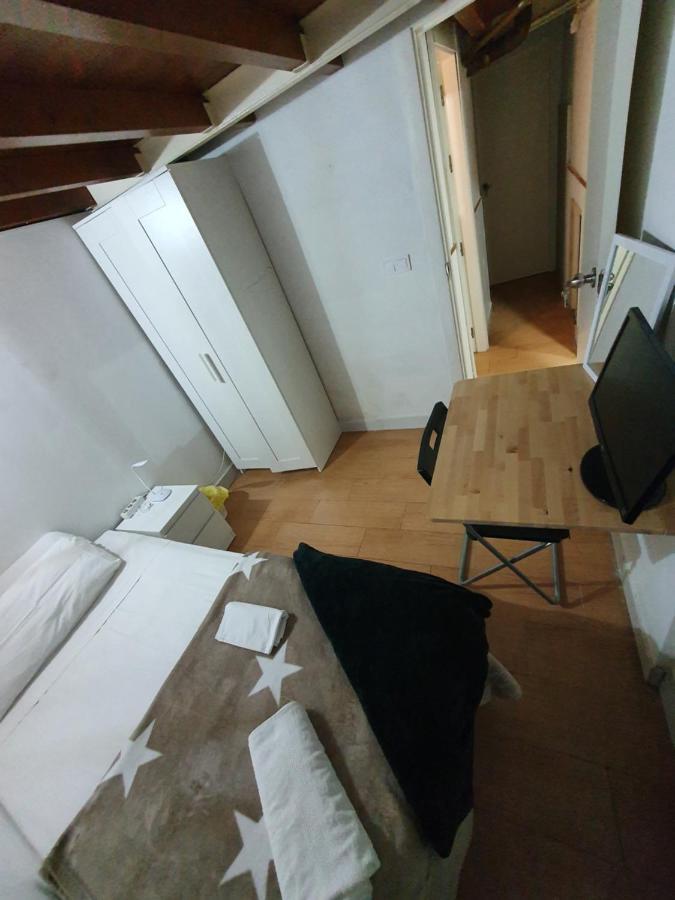Airbhouse Private Rooms & Apartments Σεβίλλη Δωμάτιο φωτογραφία