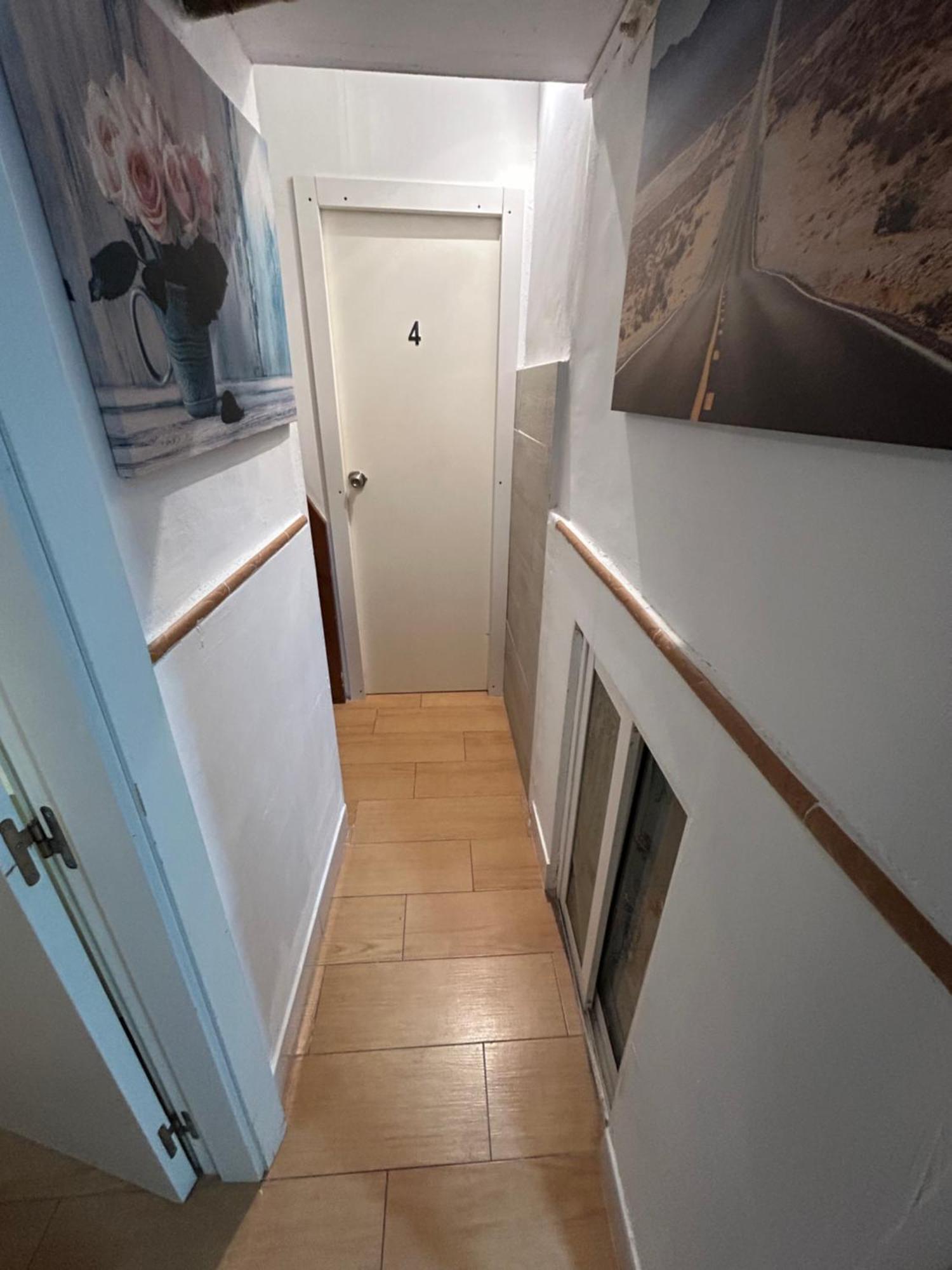 Airbhouse Private Rooms & Apartments Σεβίλλη Εξωτερικό φωτογραφία